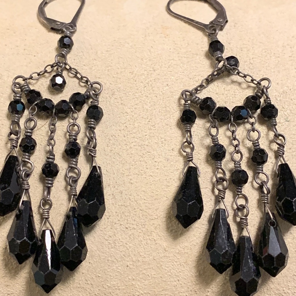 Lori Lori chandelier earring